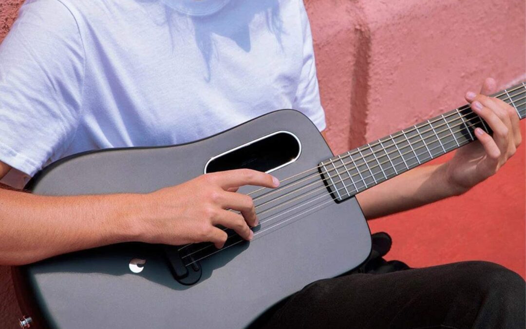 What Guitar Does Nihachu Have?