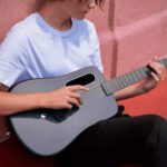 What Guitar Does Nihachu Have?